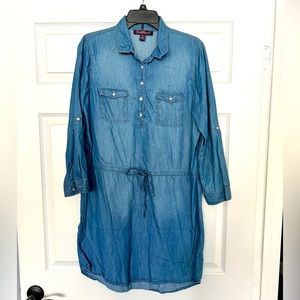 Gloria Vanderbilt denim long sleeve dress!